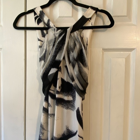 Diane Von Furstenberg Black and White Asymmetrical Silk Dress kerchief hem - Picture 7 of 10